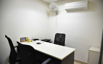 Office Space For Rent in Defence Colony