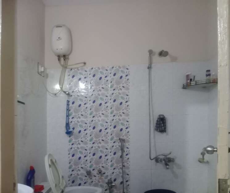 Bathroom, karelibaug 2 Bedroom 1000 Sq.Ft. Apartment In Karelibaug Vadodara 9025774