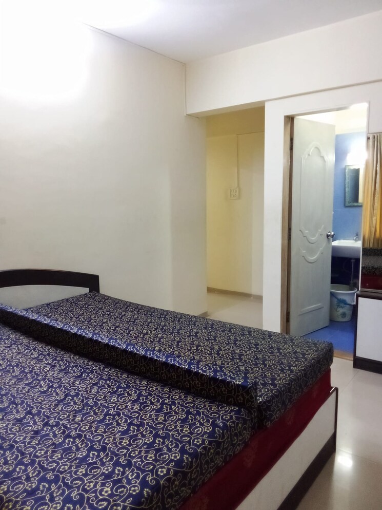 Bedroom, thane west Pg For Girls In Thane West 9025783