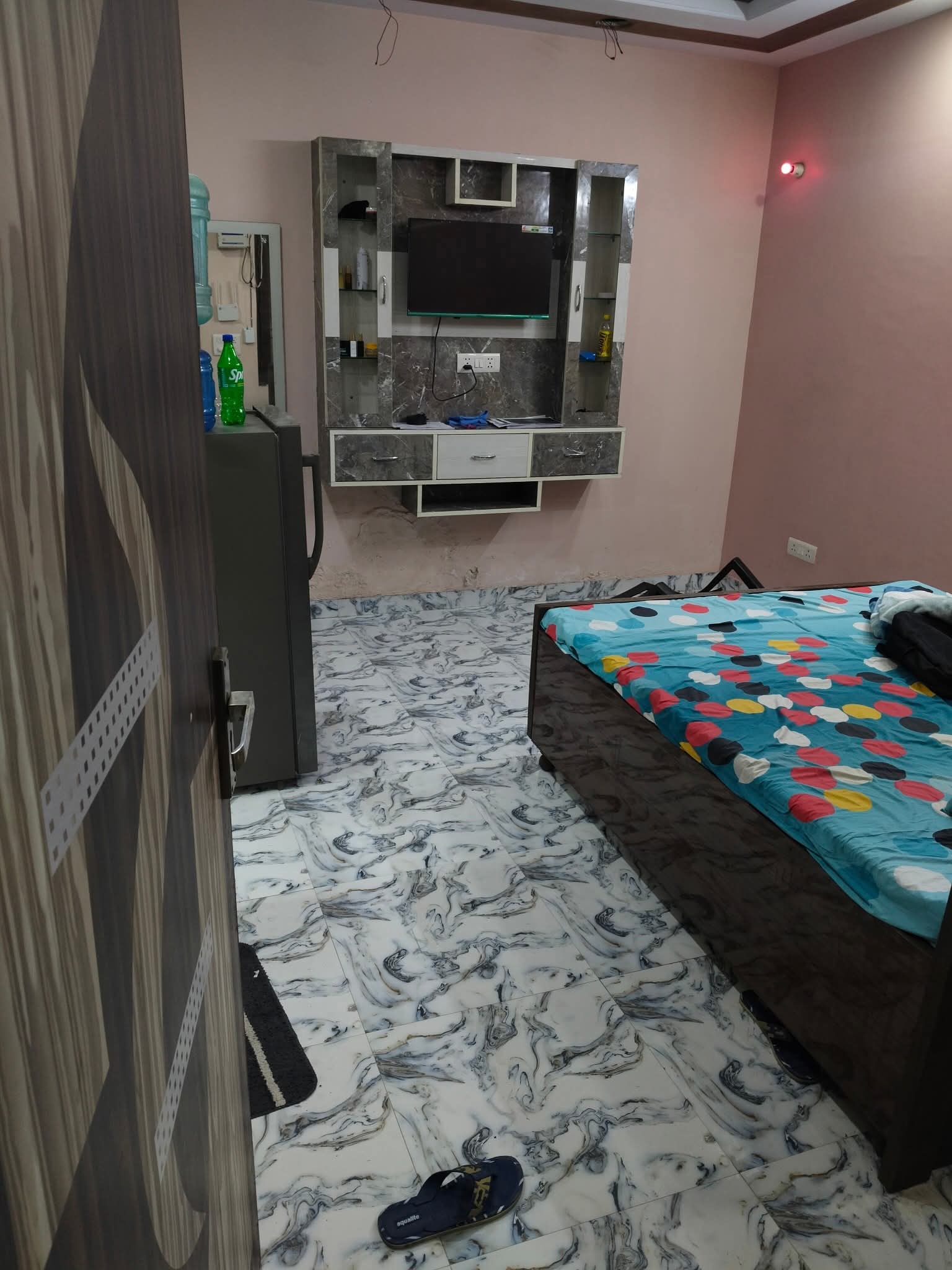 1 RkBuilder Floor For Rent in Saket