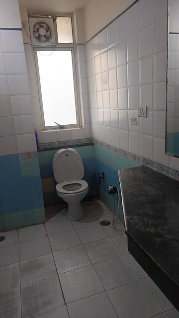 Bathroom in 3.5 BHK Apartment at Eldeco Utopia, Sector 93a – for Rent