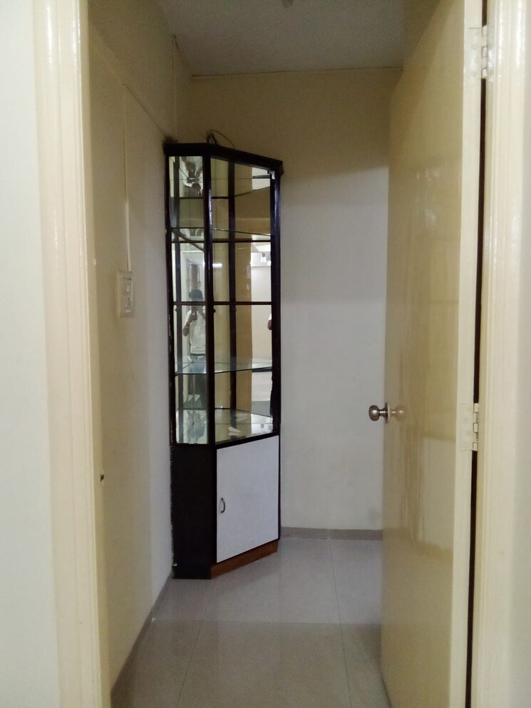 Room, thane west Pg For Girls In Thane West 9025791