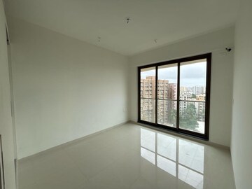 Room in 2 BHK Apartment at Naman Habitat, Andheri West – for Rent