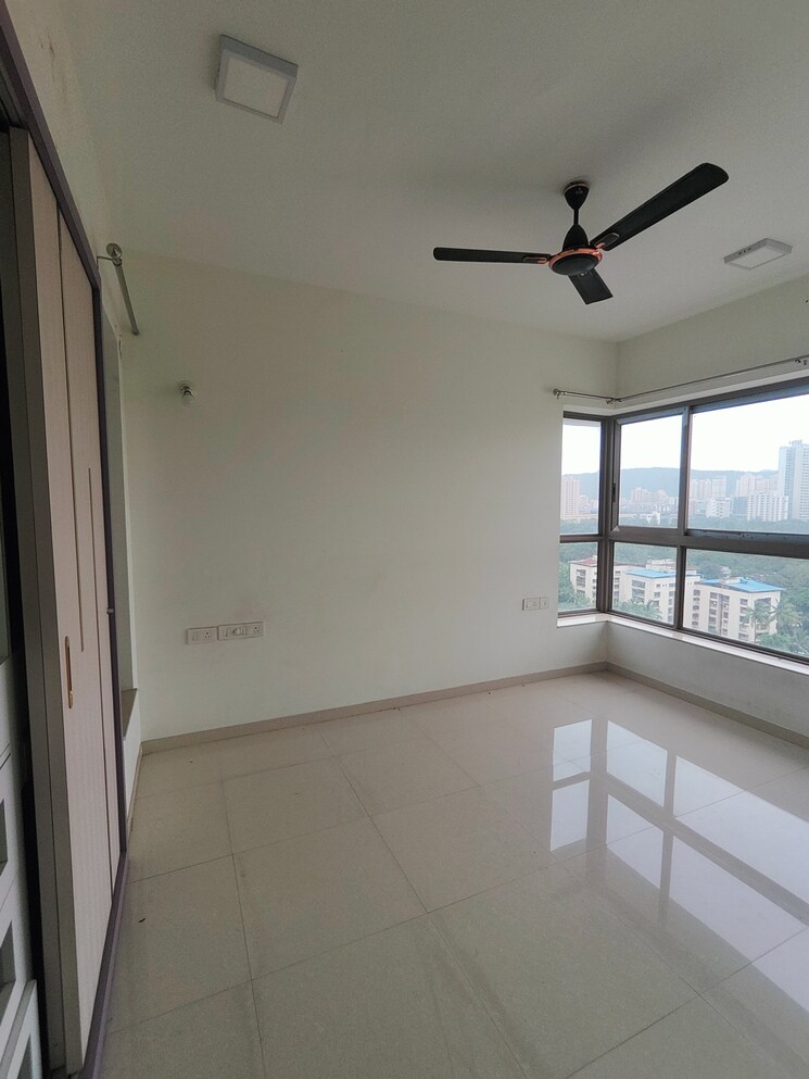 Balcony, kalpataru-paramount 2 Bedroom 711 Sq.Ft. Apartment In Kapur Bawdi Thane 9025806