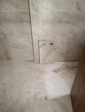Room in 2 BHK Apartment at Chakala – for Sale