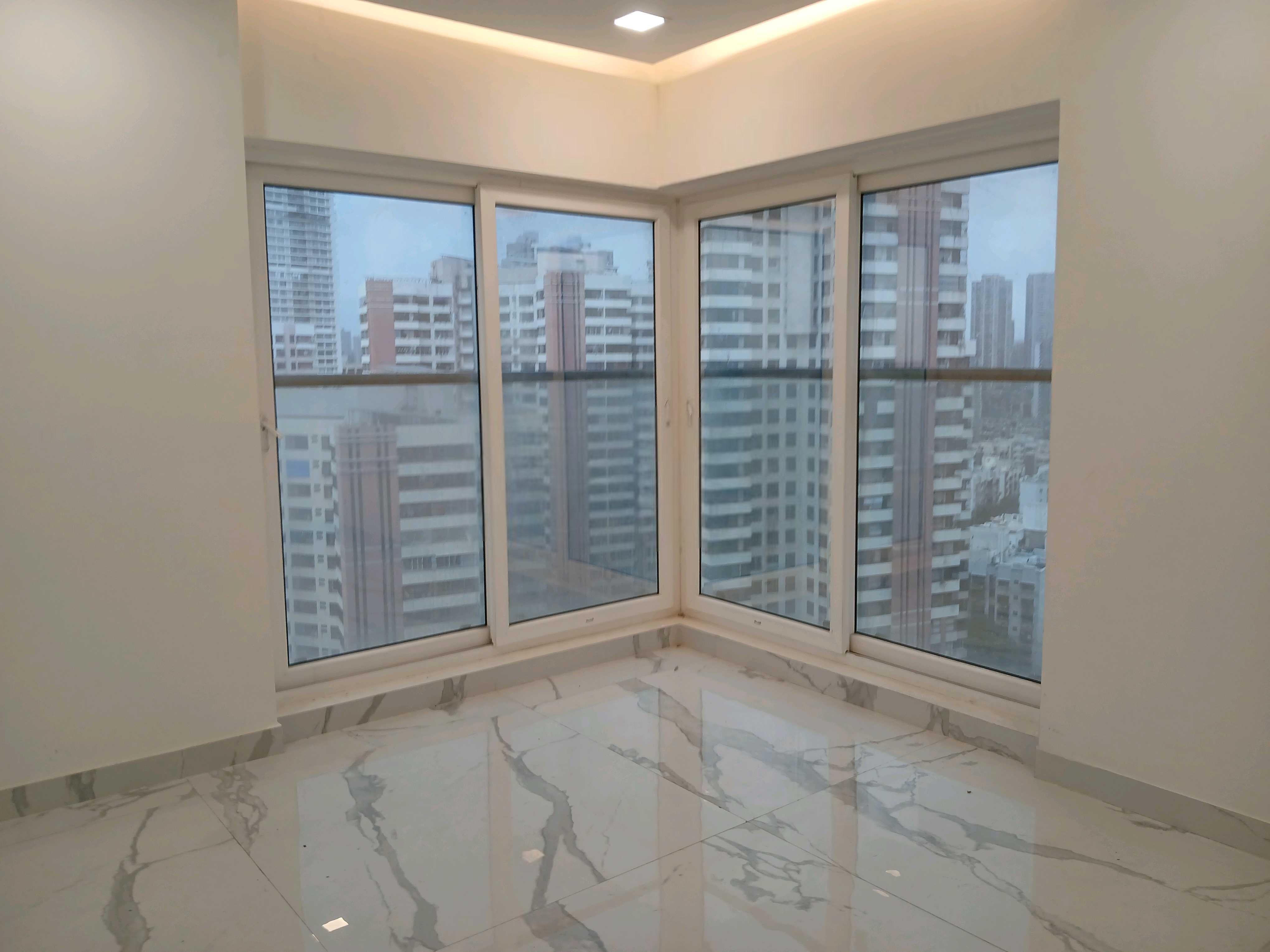 2 BHK + Servant Room Apartment For Rent in Dn Nagar