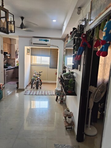Team Area in 2 BHK Apartment at Nimbus The Park Street, Chi V Greater Noida – for Sale
