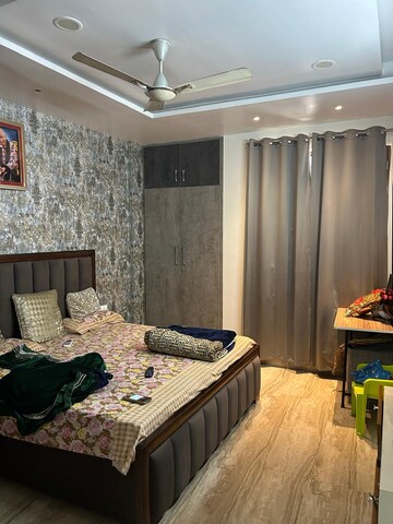 Living Room in 3 BHK Builder Floor at BPTP Park 81, Sector 81 – for Sale