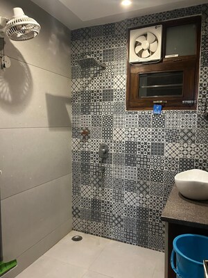 Bathroom in 3 BHK Builder Floor at BPTP Park 81, Sector 81 – for Sale