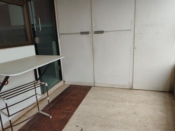 1 BHK Apartment For Rent in Gurukripa Apartment Worli, Worli