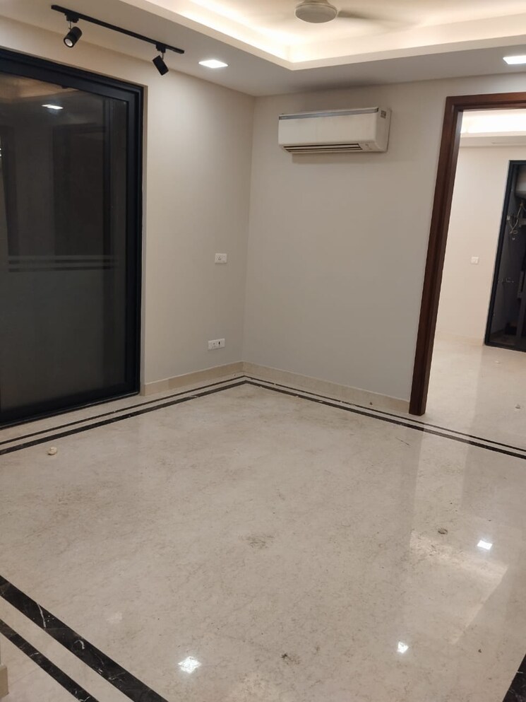 Room, boutique-residential-apartments-c-1-9 4 Bedroom 300 Sq.Yd. Builder Floor In Hauz Khas Enclave Delhi 9025860