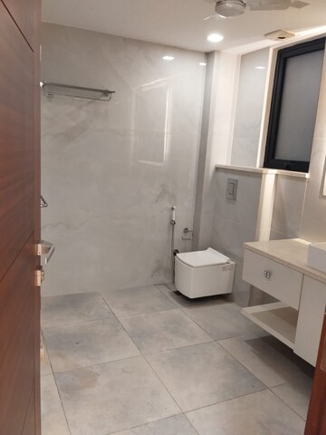 Bathroom in 4 BHK Builder Floor at Boutique Residential Apartments C-1 9, Hauz Khas Enclave – for Rent