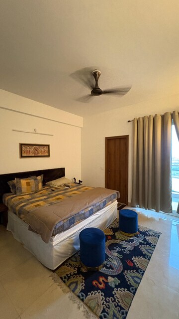 Bedroom in 3.5 BHK Apartment at Shalimar Belvedere Court, Malesemau – for Sale