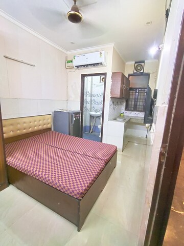 Bedroom in 1 RK Builder Floor at SS 100, Sector 49 – for Rent
