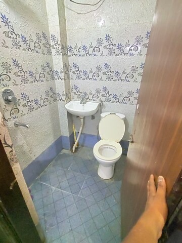 Bathroom in 1 RK Builder Floor at SS 100, Sector 49 – for Rent