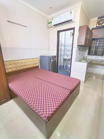 Bedroom in 1 RK Builder Floor at SS 100, Sector 49 – for Rent
