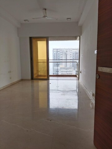 Room in 2 BHK Apartment at Dn Nagar – for Rent