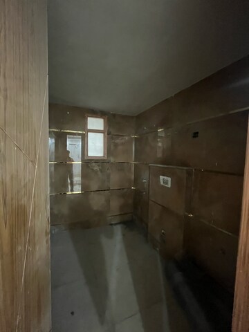 Bathroom in 4 BHK Apartment at Nidhi Exclusive Floors, Mehrauli – for Sale