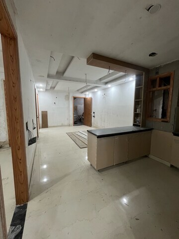 Living Room in 4 BHK Apartment at Nidhi Exclusive Floors, Mehrauli – for Sale