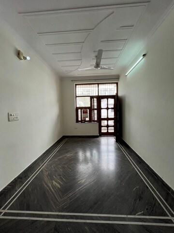 Building Lobby in 2 BHK Builder Floor at Spazedge, Sector 47 – for Rent