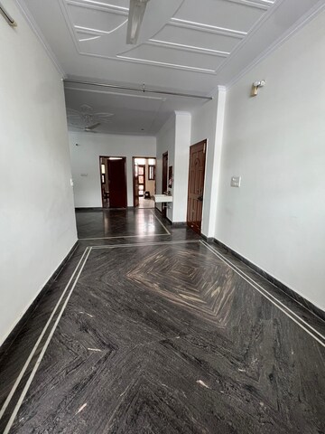 2 BHK Builder Floor For Rent in Spazedge, Sector 47