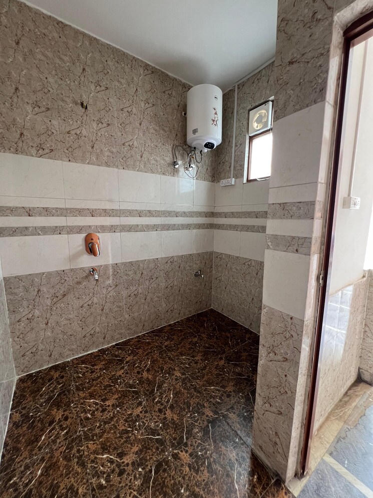 Bathroom, spazedge 2 Bedroom 1250 Sq.Ft. Builder Floor In Sector 47 Gurgaon 9025971