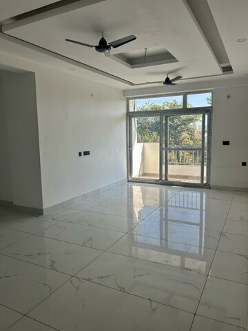 Room in 3 BHK Apartment at JKG Palm Residency, Clement Town – for Sale