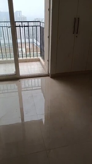 Room in 3 BHK Apartment at ATS Happy Trails, Sector 10 Greater Noida – for Sale