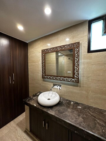 Furnished Amenities in 4 BHK Independent House at DLF Imperial Residences, Dlf Phase I – for Rent