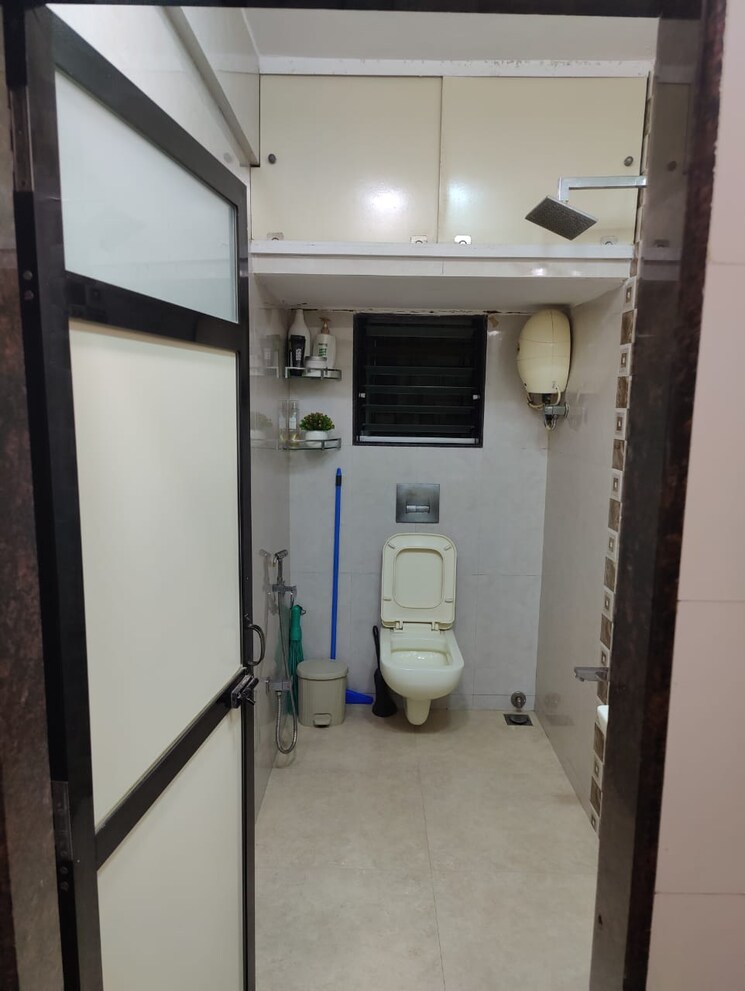 Bathroom, matoshree-apartments-kharadi 1 Bedroom 550 Sq.Ft. Apartment In Kharadi Pune 9025989