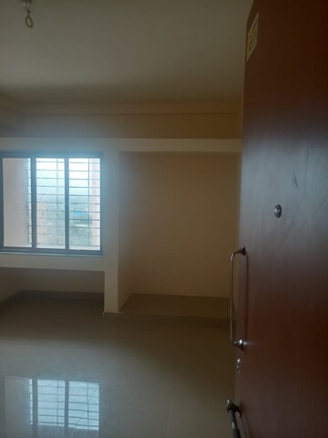 Room in 1 BHK Apartment at CIDCO Scheme Kharghar, Sector 40 Kharghar – for Rent
