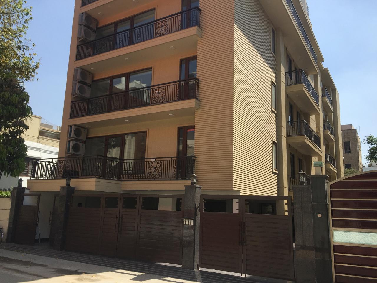 4 BHK + Servant Room Builder Floor For Rent in Maharani Bagh