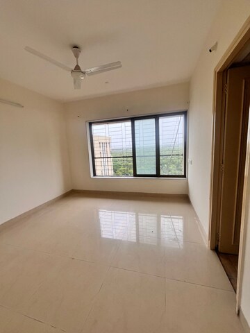 Room in 3 BHK Apartment at Andheri West – for Rent