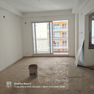 Room in 5 BHK Apartment at Rishita Manhattan, Gomti Nagar – for Sale