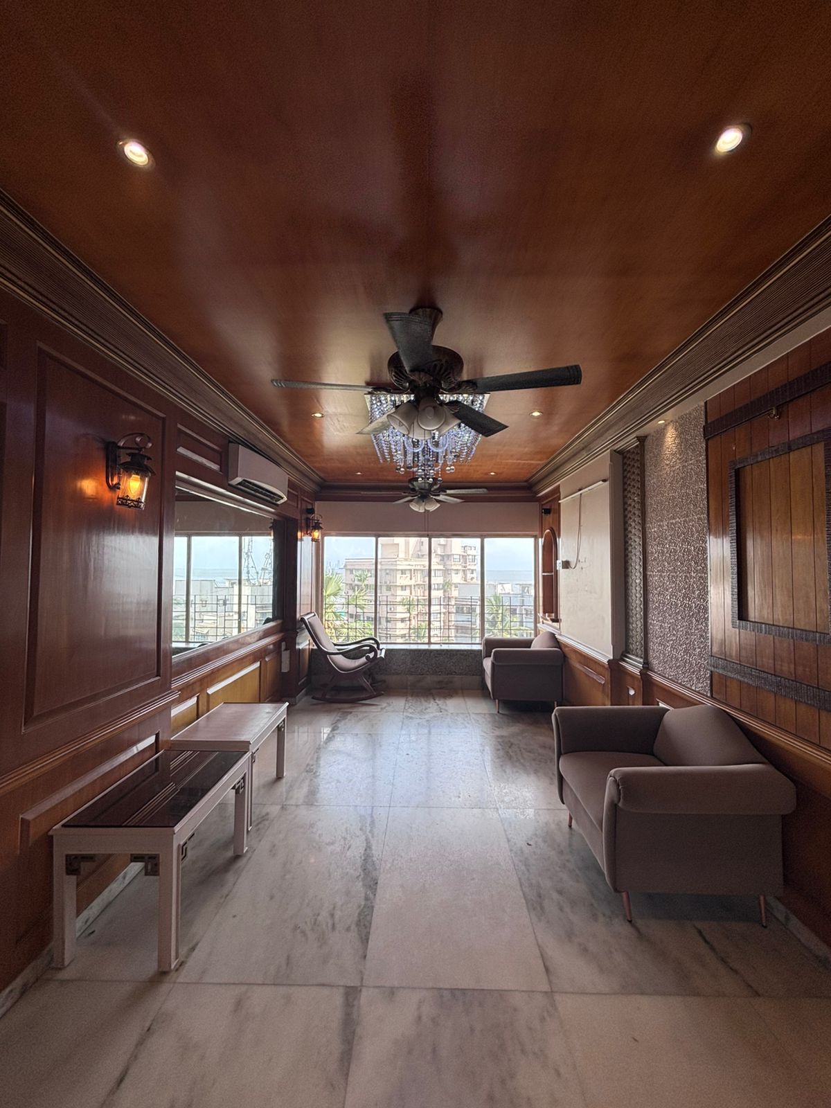 2 BHK Apartment For Rent in Near Versova Rock Beach, 