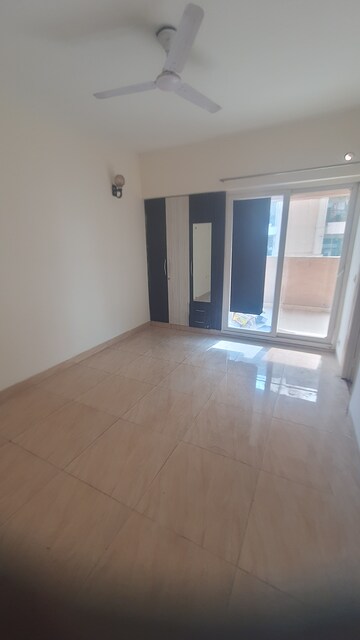 Furnished Amenities in 2 BHK Apartment at Gaur City 2 - 14th Avenue, Sector 16c Greater Noida – for Rent
