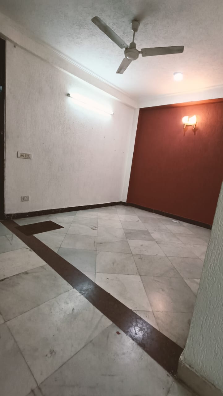 1.5 BHK + Pooja Room Builder Floor For Rent in Panchsheel Vihar 