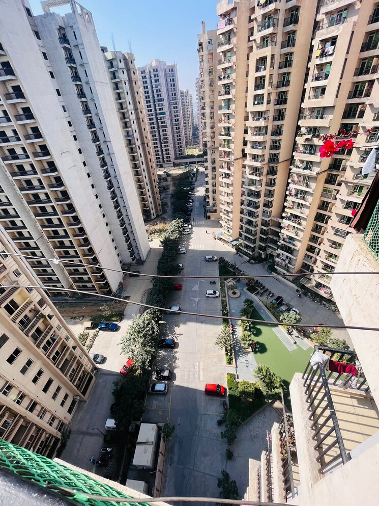 Exterior View, gaur-city-2-14th-avenue 3 Bedroom 719 Sq.Ft. Apartment In Sector 16c Greater Noida Greater Noida 9026028