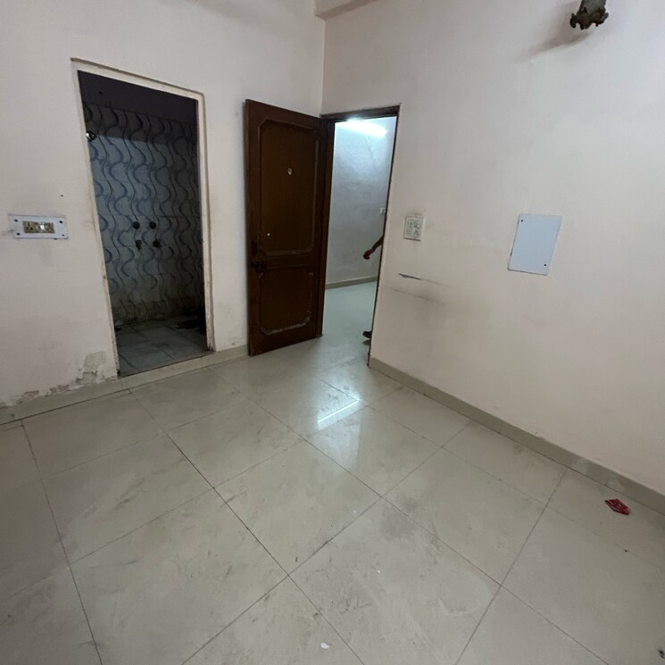 Room, kotla mubarakpur 1 Bedroom 450 Sq.Ft. Builder Floor In Kotla Mubarakpur Delhi 9026041