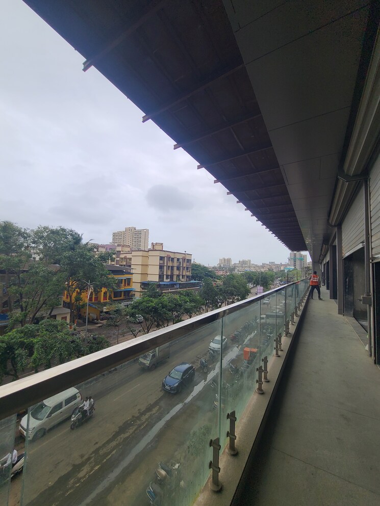 Balcony, innovision-the-midtown Commercial Shop 550 Sq.Ft. In Nalasopara West Palghar 9026058