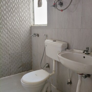 Bathroom in 2 BHK Apartment at Suncity Avenue 102, Sector 102 – for Rent