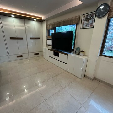 Living Room in 1 RK Builder Floor at South Extension I – for Rent