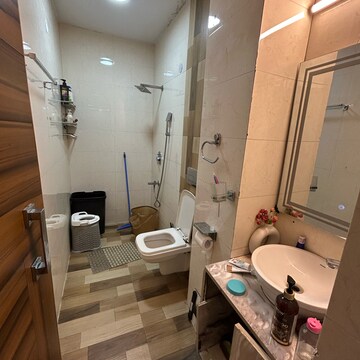 Team Area in 1 RK Builder Floor at South Extension I – for Rent