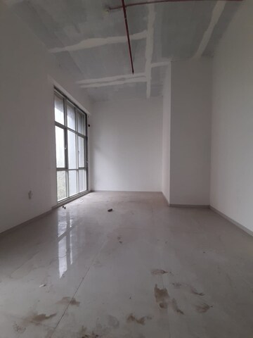 Room in  Shop at Acme Shatrunjay Plaza, Goregaon West – for Rent