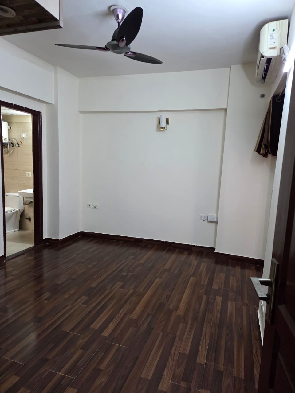 2 BHK Apartment For Rent in Sethi Max Royal