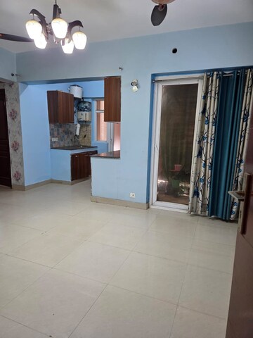 Room in 2 BHK Apartment at Sethi Max Royal, Sector 76 – for Rent