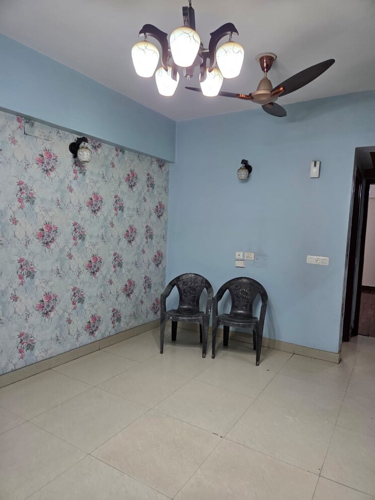 Bedroom, sethi-max-royal 2 Bedroom 895 Sq.Ft. Apartment In Sector 76 Noida 9026071