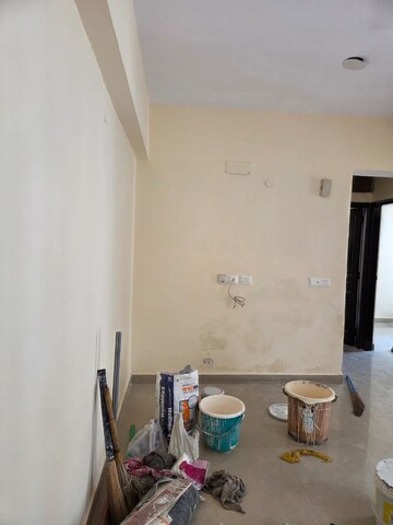 Furnished Amenities in 2 BHK Apartment at Sethi Max Royal, Sector 76 – for Rent