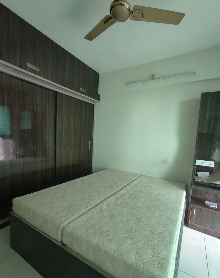 Bedroom, mont-vert-pristine 2 Bedroom 985 Sq.Ft. Apartment In Bopodi Pune 9026102