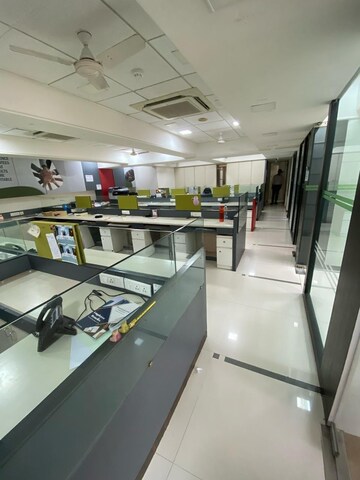 Team Area in  Office Space at Raheja Center, Nariman Point – for Rent